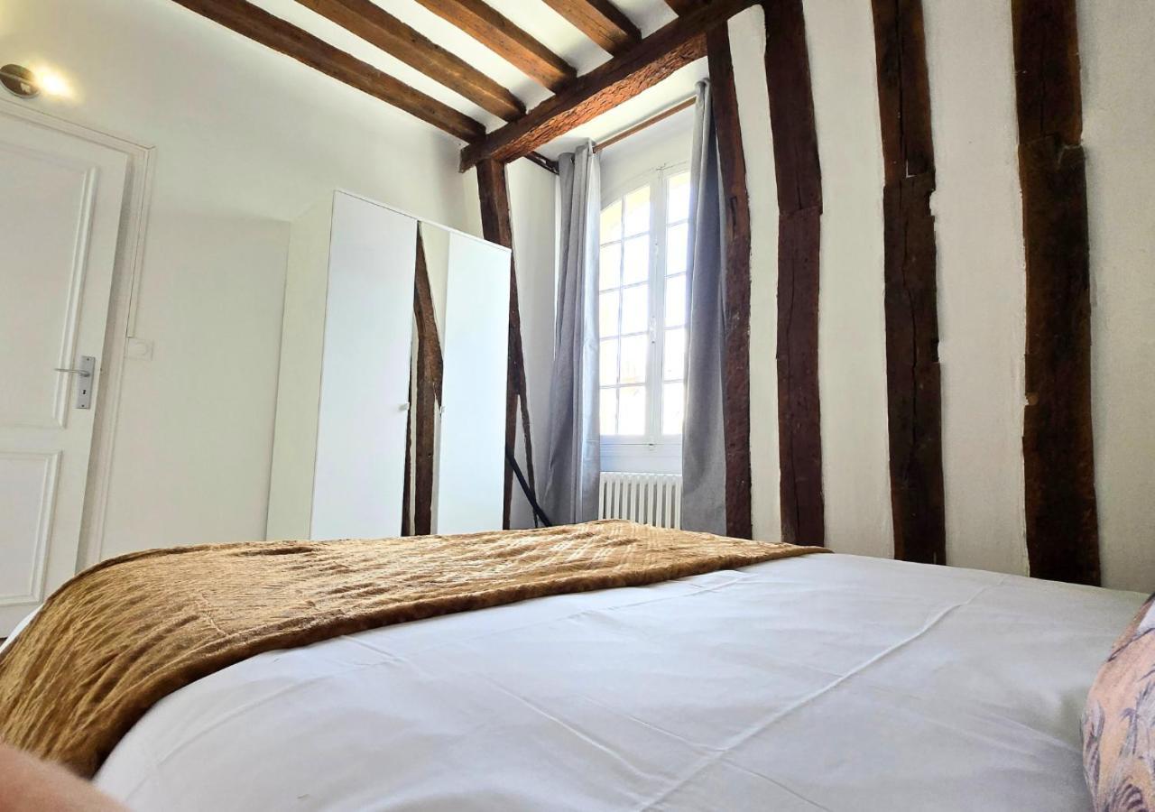 Appartement Le Constantine - Quartier Historique - Charme & Ancien à Tours Extérieur photo