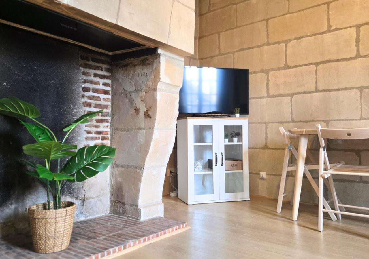Appartement Le Constantine - Quartier Historique - Charme & Ancien à Tours Extérieur photo